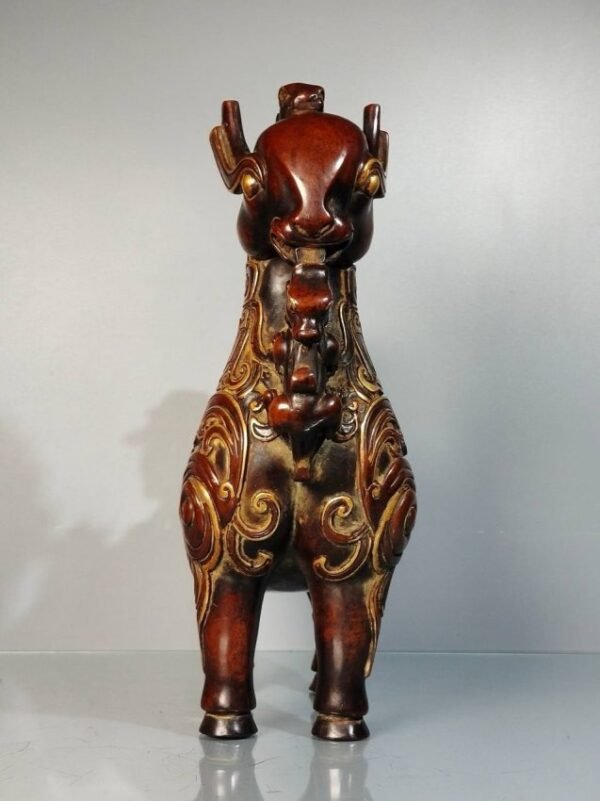Auspicious animal ornament made of copper and gold - Image 2
